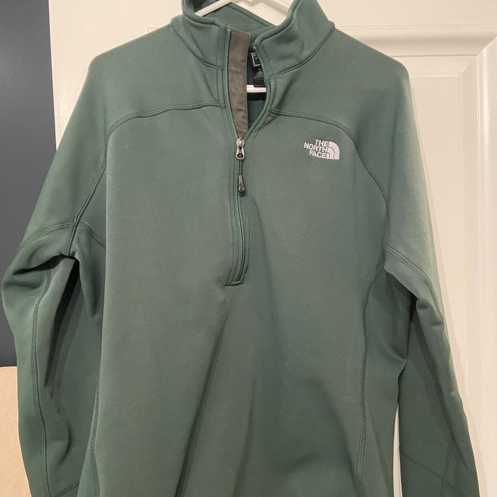 Women’s North Face XL quarter zip with thumb holes